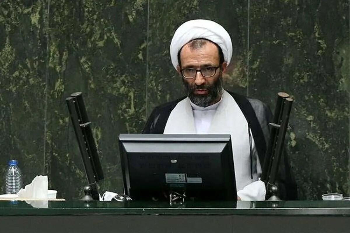 عضو هیات رئیسه: قانون‌گذاری درباره تنگه هرمز در صلاحیت مجلس است