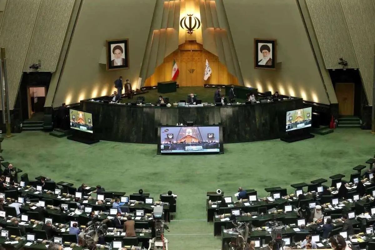 نیکزاد و حاجیبابایی نواب رئیس مجلس شدند نیکزاد و حاجیبابایی نواب رئیس مجلس شدند