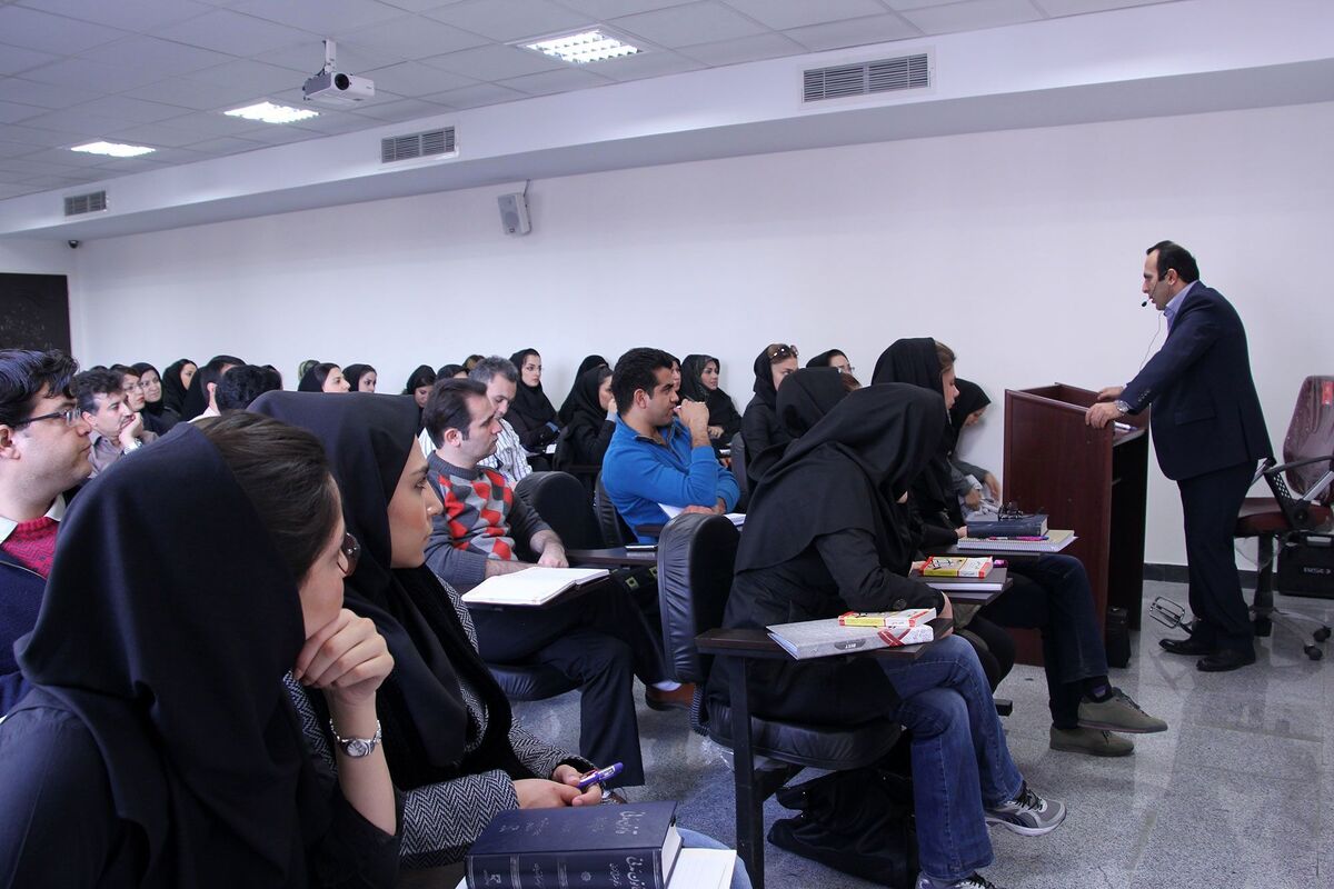 بازگشت تدریجی دانشگاه‌ها به آموزش حضوری