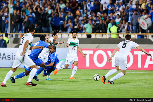 دیدار تیم‌های استقلال و ذوب آهن