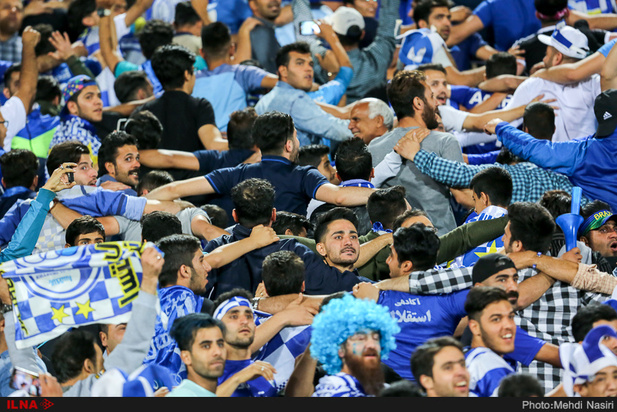 دیدار تیم‌های استقلال و ذوب آهن