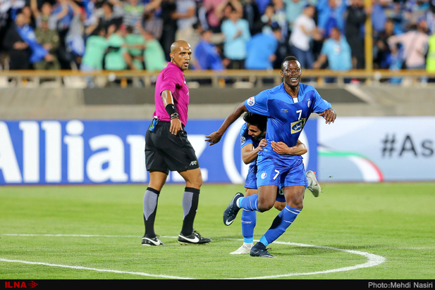 دیدار تیم‌های استقلال و ذوب آهن