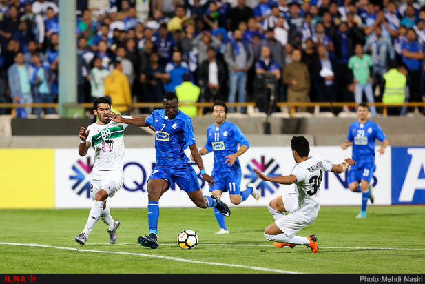 دیدار تیم‌های استقلال و ذوب آهن