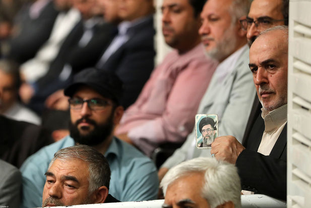 دیدار نمایندگان با رهبر انقلاب