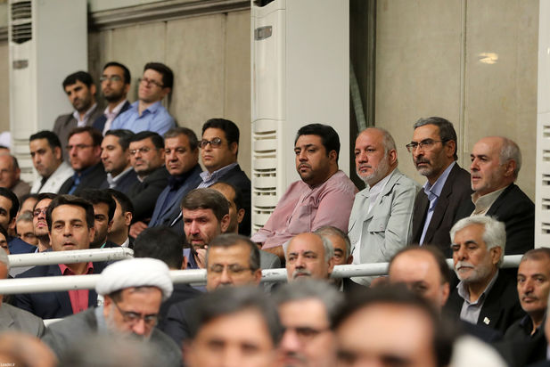 دیدار نمایندگان با رهبر انقلاب