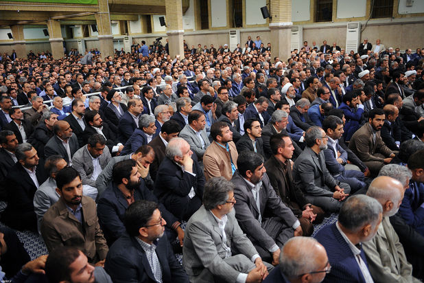 دیدار نمایندگان با رهبر انقلاب