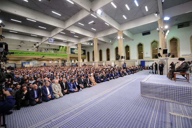 دیدار نمایندگان با رهبر انقلاب