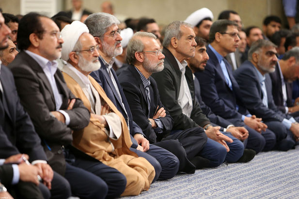 دیدار نمایندگان با رهبر انقلاب