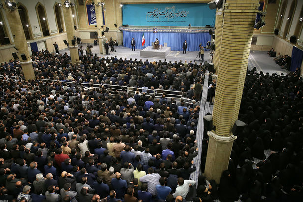 دیدار نمایندگان با رهبر انقلاب