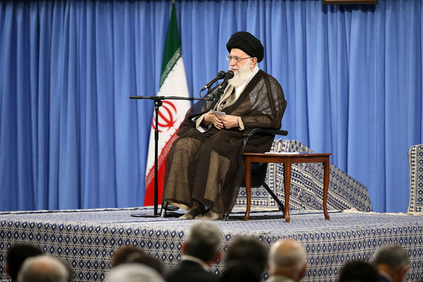 دیدار نمایندگان با رهبر انقلاب