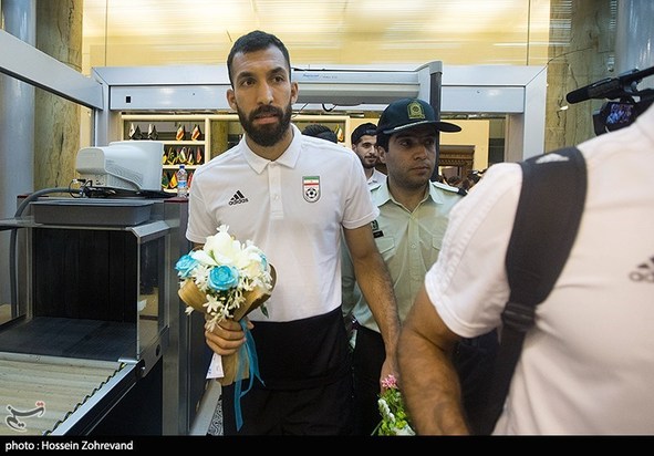 استقبال از اعضای تیم ملی ایران در فرودگاه