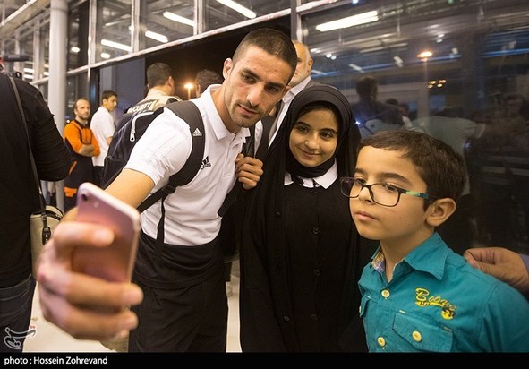 استقبال از اعضای تیم ملی ایران در فرودگاه