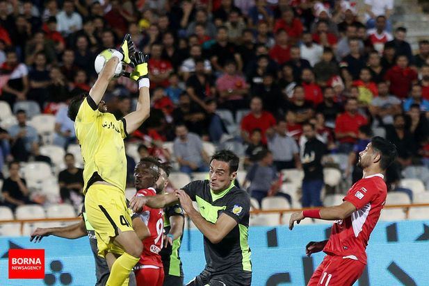 در حاشیه دیدار تیم های فوتبال پرسپولیس و نساجی مازندران 