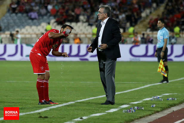 در حاشیه دیدار تیم های فوتبال پرسپولیس و نساجی مازندران 