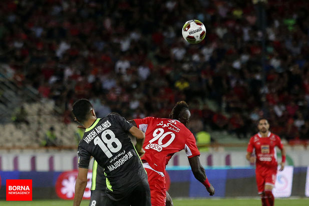 در حاشیه دیدار تیم های فوتبال پرسپولیس و نساجی مازندران 