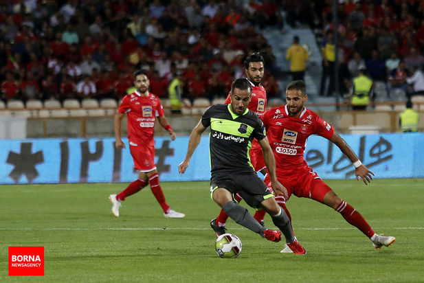 در حاشیه دیدار تیم های فوتبال پرسپولیس و نساجی مازندران 