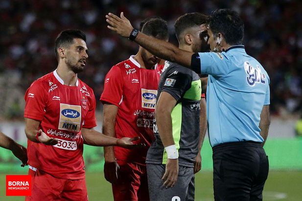 در حاشیه دیدار تیم های فوتبال پرسپولیس و نساجی مازندران 