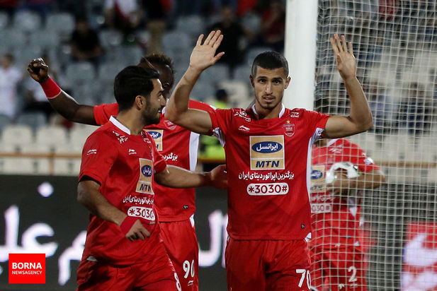 در حاشیه دیدار تیم های فوتبال پرسپولیس و نساجی مازندران 