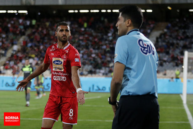 در حاشیه دیدار تیم های فوتبال پرسپولیس و نساجی مازندران 