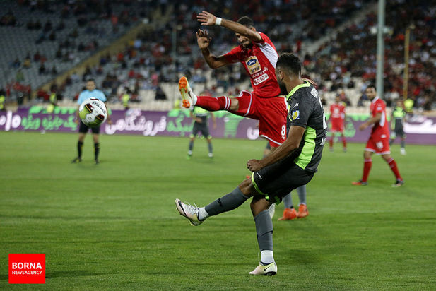 در حاشیه دیدار تیم های فوتبال پرسپولیس و نساجی مازندران 