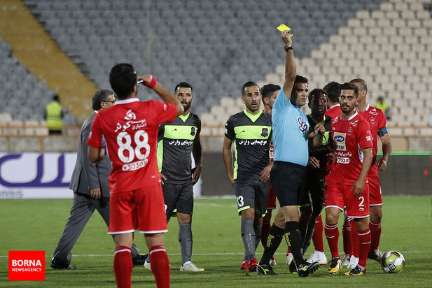 در حاشیه دیدار تیم های فوتبال پرسپولیس و نساجی مازندران 