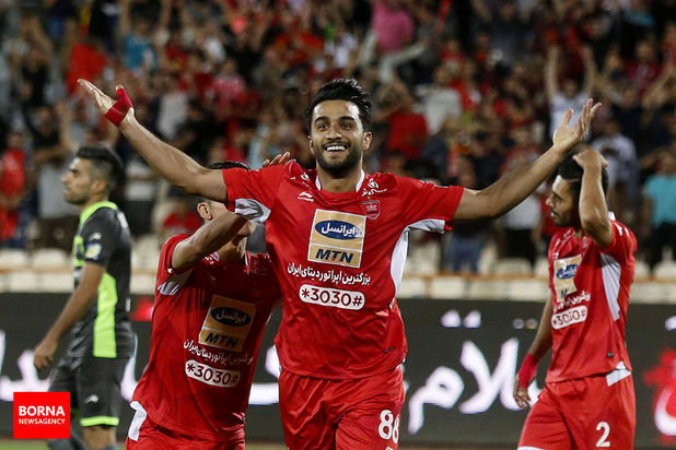 در حاشیه دیدار تیم های فوتبال پرسپولیس و نساجی مازندران 