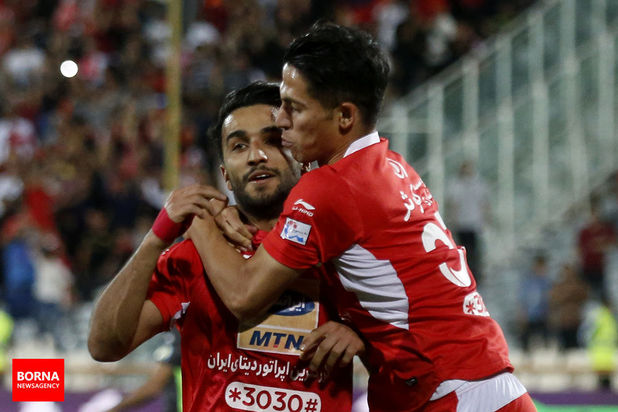 در حاشیه دیدار تیم های فوتبال پرسپولیس و نساجی مازندران 