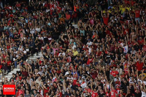 در حاشیه دیدار تیم های فوتبال پرسپولیس و نساجی مازندران 