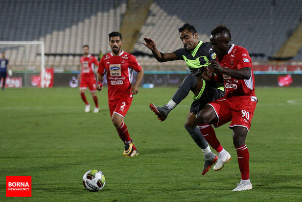 در حاشیه دیدار تیم های فوتبال پرسپولیس و نساجی مازندران 