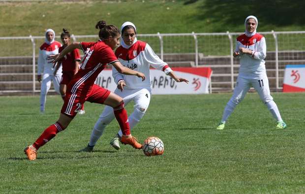 دیدار تیم‌های فوتبال دختران ایران و اردن