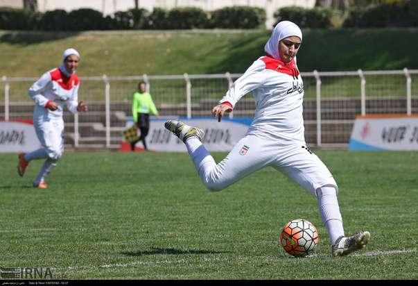 دیدار تیم‌های فوتبال دختران ایران و اردن