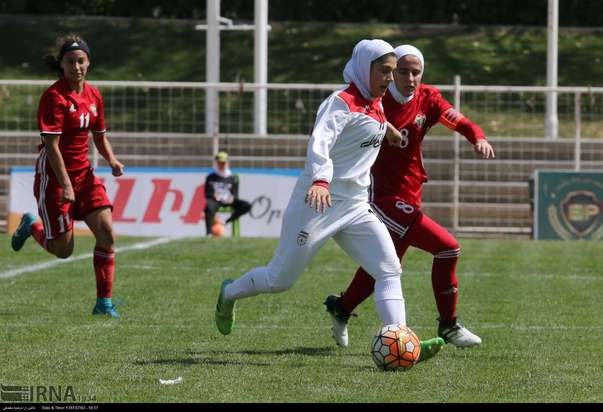 دیدار تیم‌های فوتبال دختران ایران و اردن