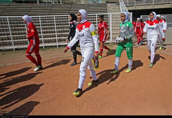 دیدار تیم‌های فوتبال دختران ایران و اردن