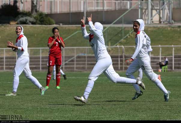 دیدار تیم‌های فوتبال دختران ایران و اردن