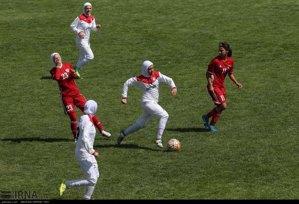 دیدار تیم‌های فوتبال دختران ایران و اردن