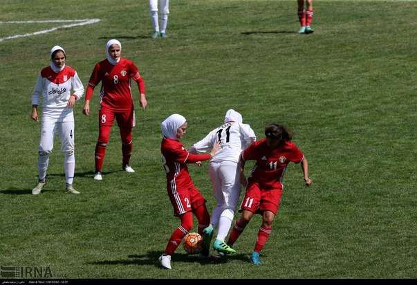 دیدار تیم‌های فوتبال دختران ایران و اردن