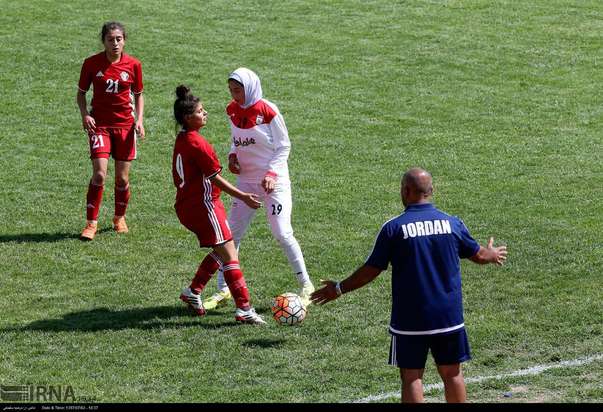 دیدار تیم‌های فوتبال دختران ایران و اردن