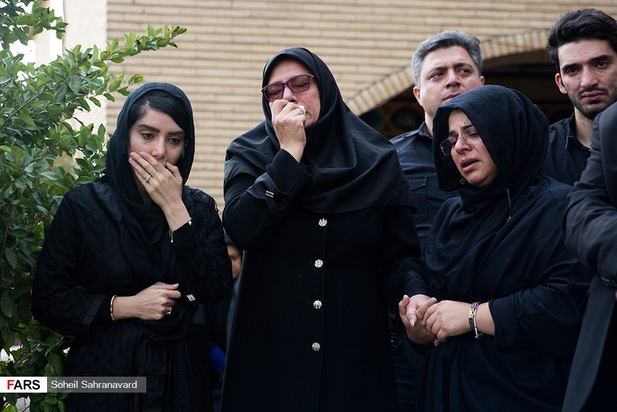 تصاویر مراسم تشییع پیکر بهرام شفیع