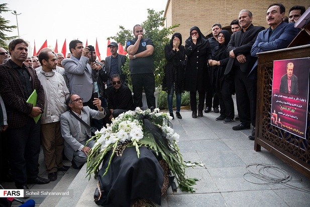 تصاویر مراسم تشییع پیکر بهرام شفیع