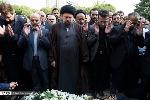 تصاویر مراسم تشییع پیکر بهرام شفیع