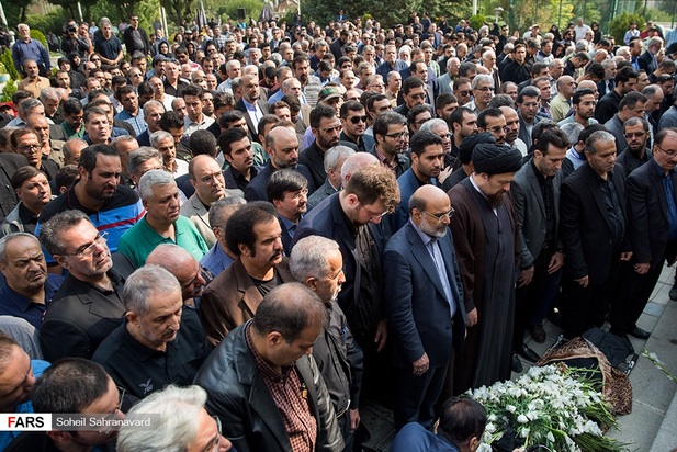 تصاویر مراسم تشییع پیکر بهرام شفیع