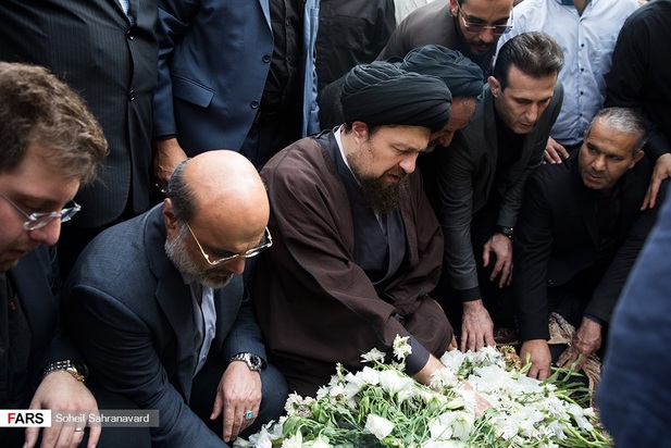 تصاویر مراسم تشییع پیکر بهرام شفیع