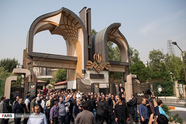 تصاویر مراسم تشییع پیکر بهرام شفیع