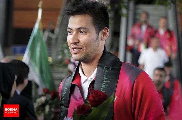 تصاویر بازگشت کاروان ورزشی ایران از بازی‌های پاراآسیایی ۲۰۱۸