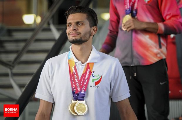 تصاویر بازگشت کاروان ورزشی ایران از بازی‌های پاراآسیایی ۲۰۱۸