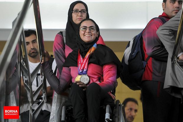 تصاویر بازگشت کاروان ورزشی ایران از بازی‌های پاراآسیایی ۲۰۱۸