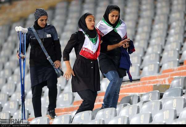 حضور بانوان در ورزشگاه آزادی