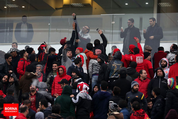 دیدار تیم های پرسپولیس تهران - تراکتورسازی تبریز