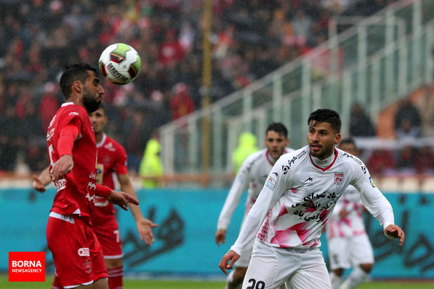 دیدار تیم های پرسپولیس تهران - تراکتورسازی تبریز