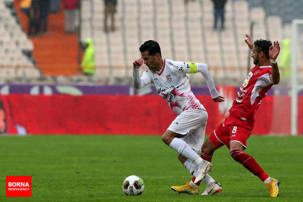 دیدار تیم های پرسپولیس تهران - تراکتورسازی تبریز